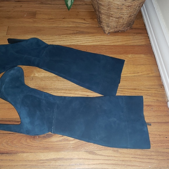 BLUE SUEDE LONG BOOTS - Picture 3 of 3